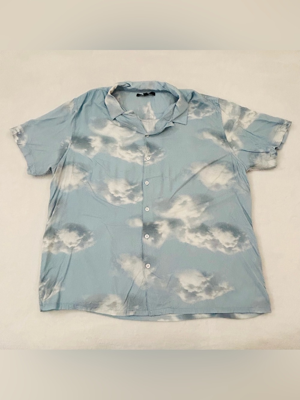 Fashion Nova Cloud Design Sky Blue Viscose Classic Fit Button Up Shirt Men’s XL